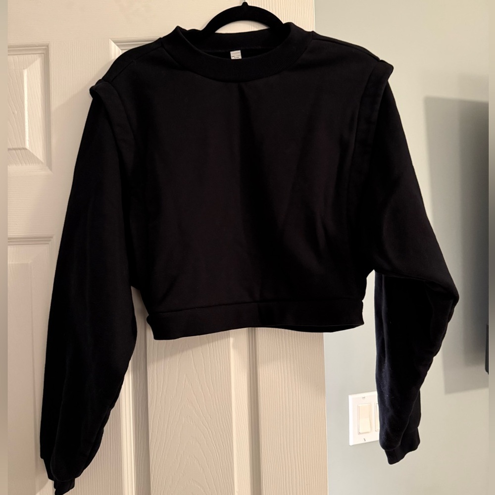ALO Yoga Black Cropped Crewneck Sweater